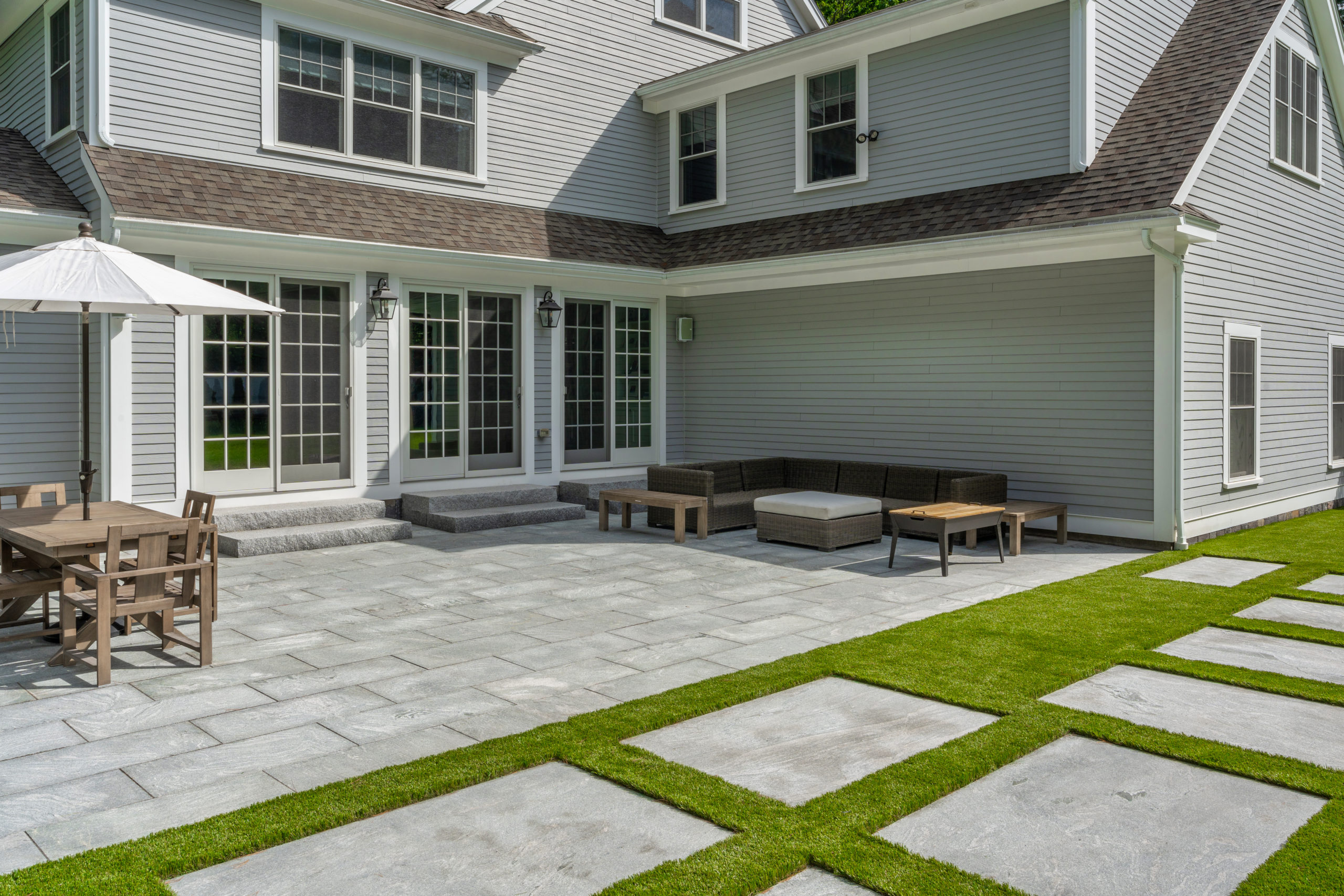 Backyard Makeovers: What You Must Know Before Planning a Backyard Project for Summer