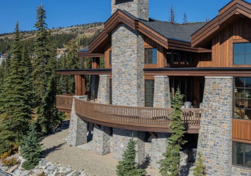 Feathertop Way Stone Lodge